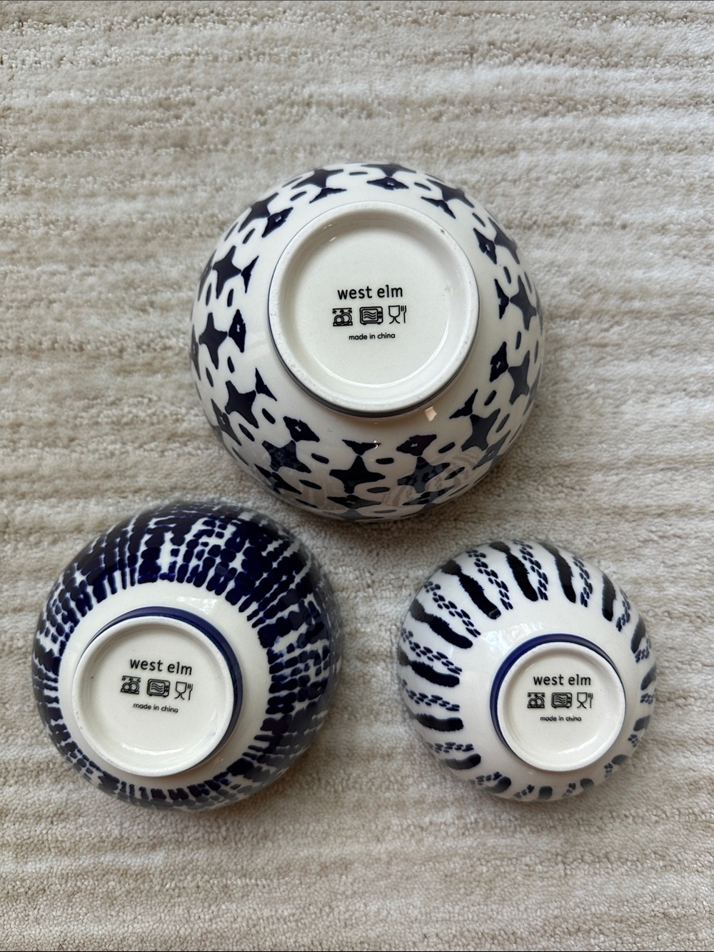 West Elm Indigo Tie Dye Small Nesting Bowls Set of 3 Prep Bowl Cobalt Blue White - Picture 9 of 16